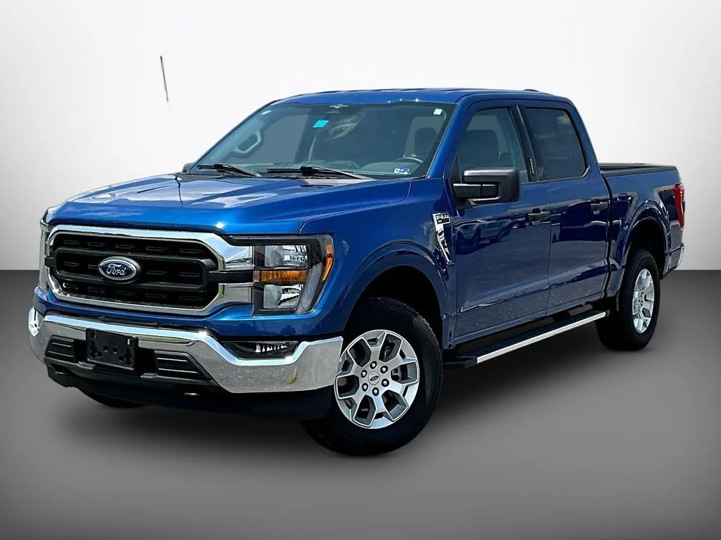 Certified Used 2023 Blue Ford XLT image 3