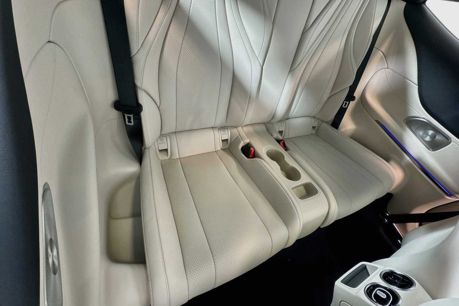 New 2027 Polar White Mercedes-Benz CLE 300 image 25