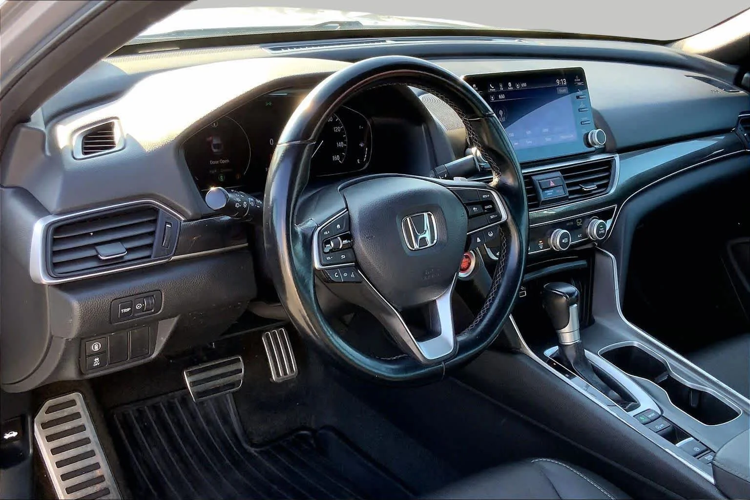 Used 2021 Lunar Silver Metallic Honda Sport image 17