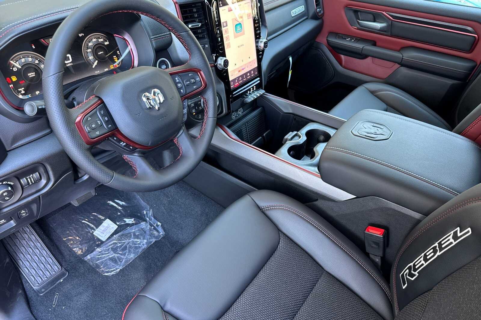 2026 RAM 1500 Rebel - Photo 4