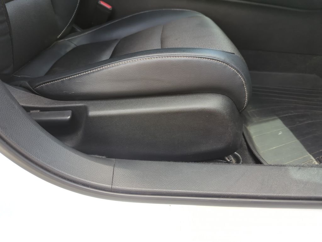 Used 2018  Honda Sport image 36