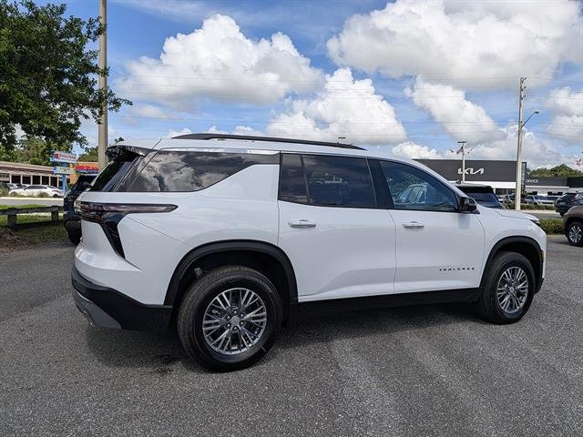 New 2027 Summit White Chevrolet LT image 3