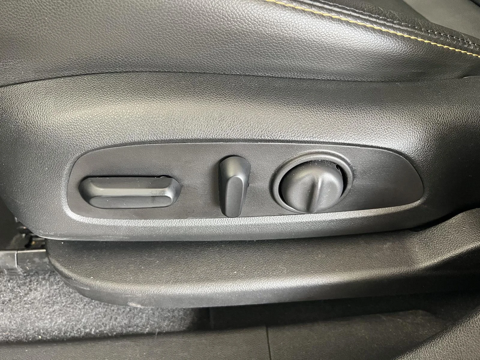 Used 2020 Mosaic Black Metallic Chevrolet Premier image 6