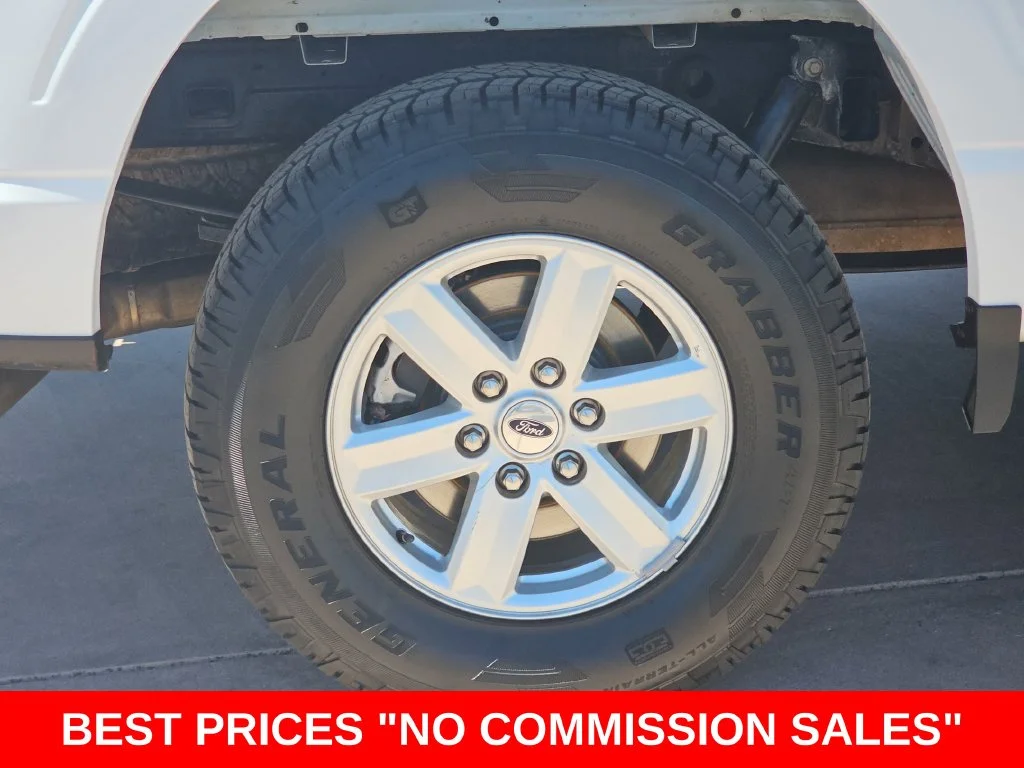 Used 2022 White Ford XLT image 37