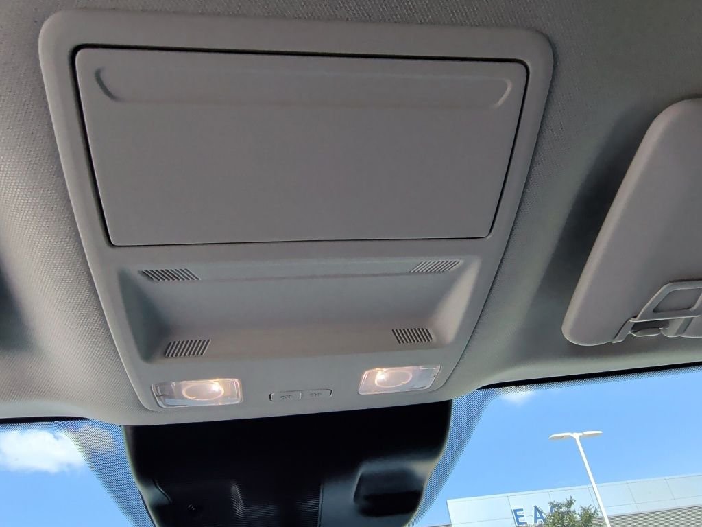 New 2025 Carbonized Gray Metallic Ford XLT image 20