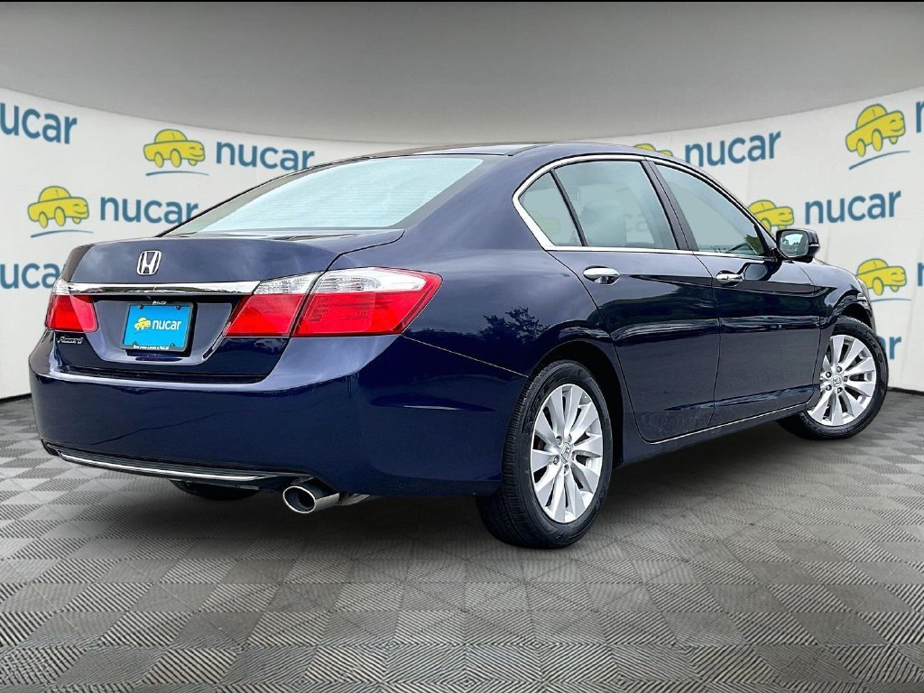 Used 2015 Blue Honda EX image 6