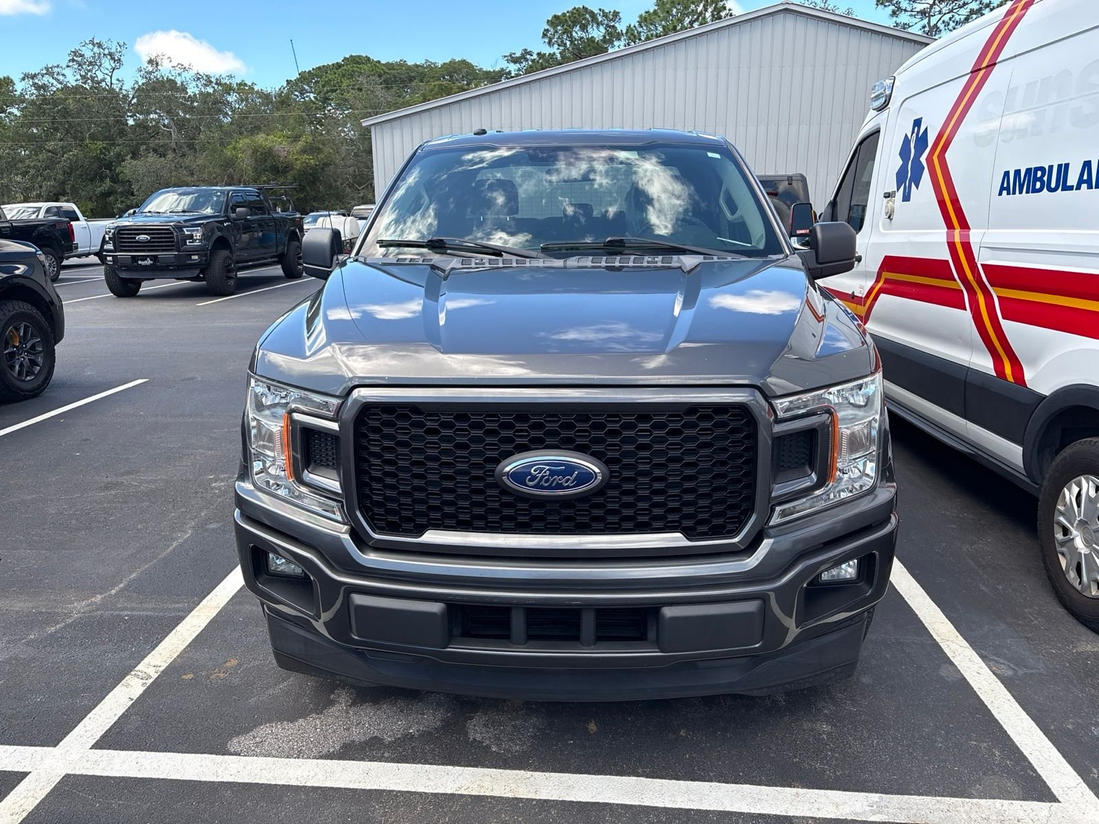 Used 2018 Gray Ford XL image 3