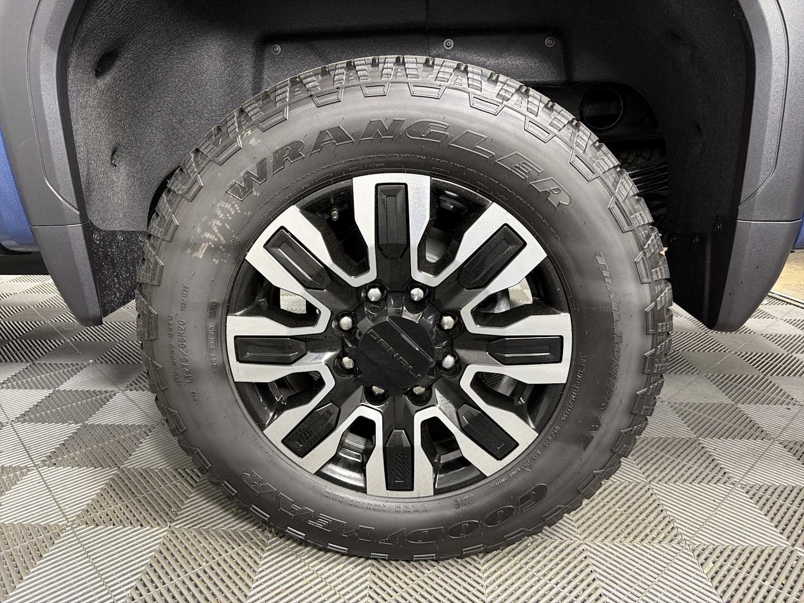 2026 GMC Sierra 2500HD Denali Ultimate - Photo 19
