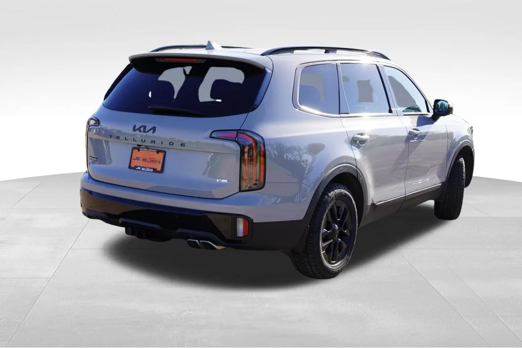 Used 2025 Wolf Gray Kia SX-Prestige X-Pro image 6
