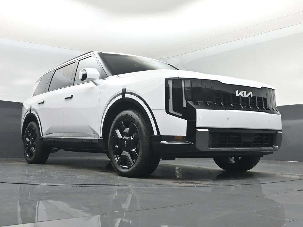 Certified Used 2027 White Kia SX image 32