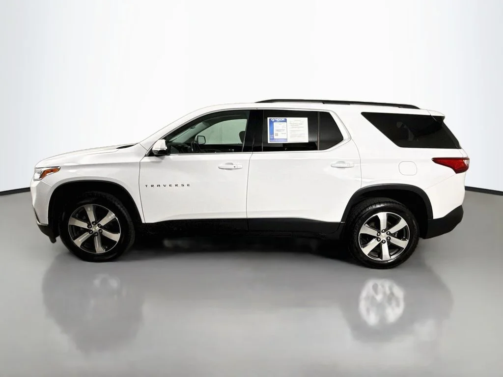 Used 2019 Summit White Chevrolet LT Leather image 10