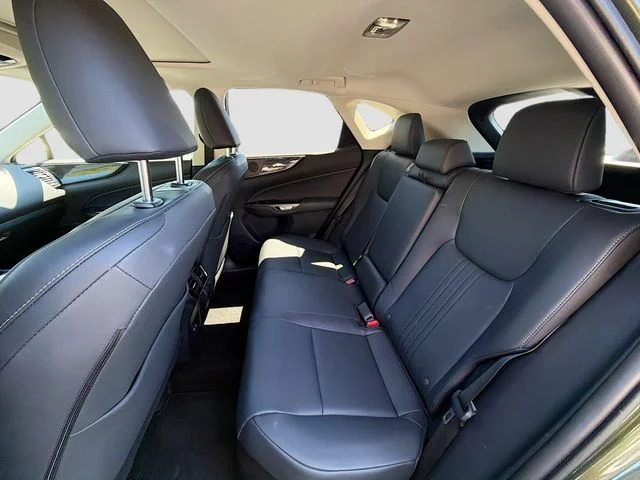 Certified Used 2025 NORI GREEN PEARL Lexus 350h Premium image 20