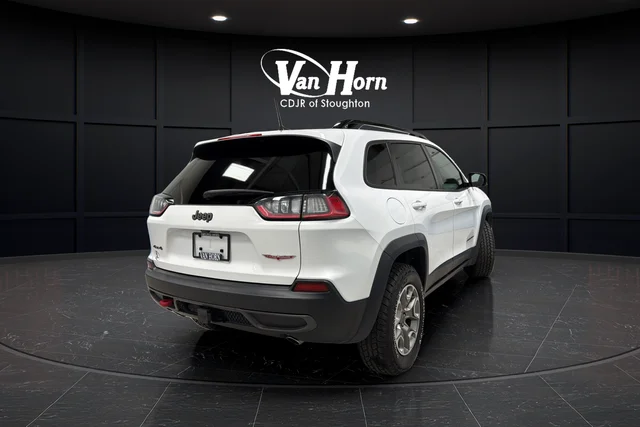 Used 2022 Bright White Clearcoat Jeep Trailhawk image 7