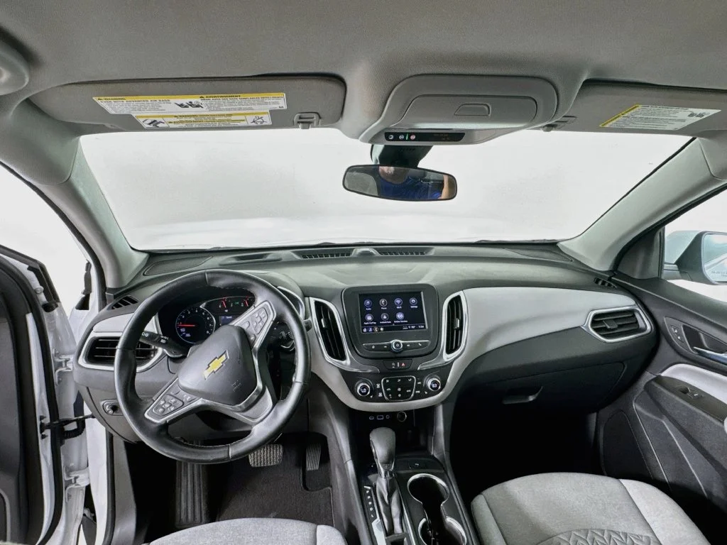 Used 2024 White Chevrolet LT image 25