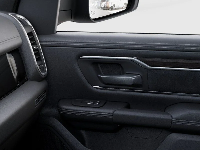 New 2026 Granite Crystal Metallic Clear-Coat Exterior Paint RAM Laramie image 23