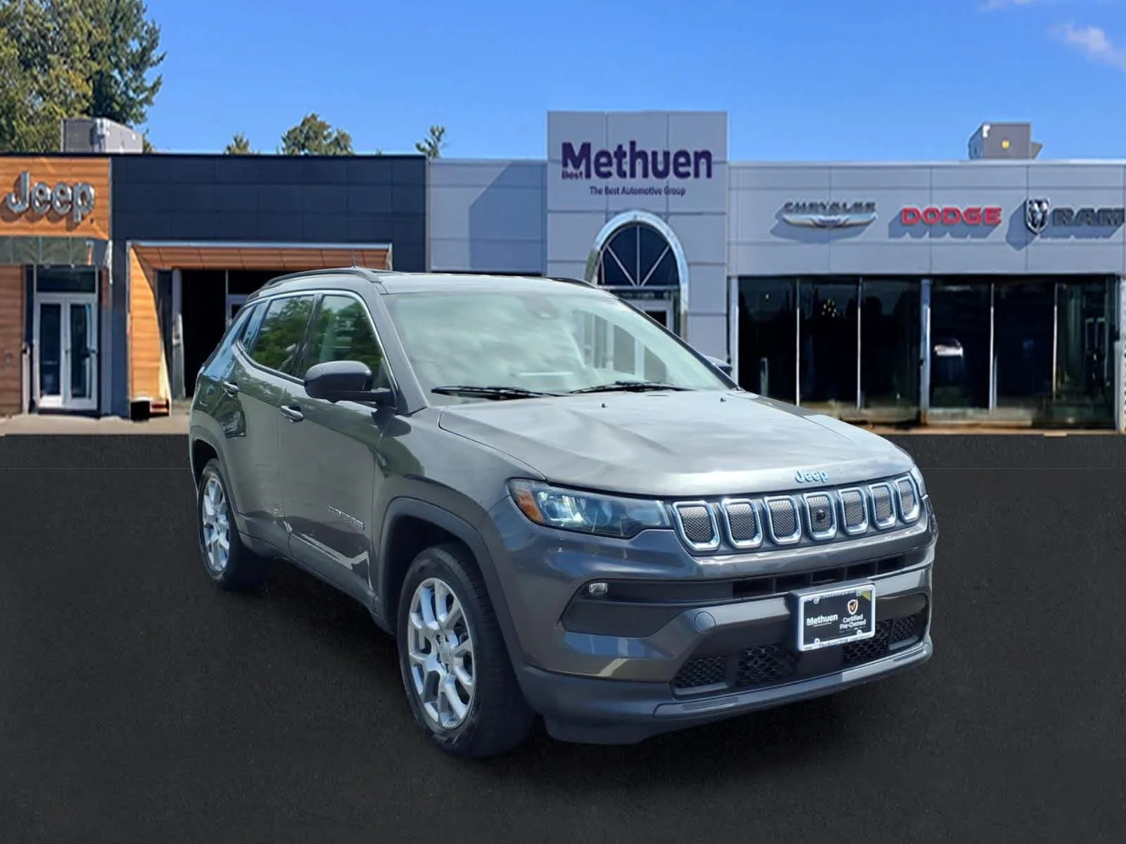 2022 Jeep Compass Latitude Lux 4X4's photo