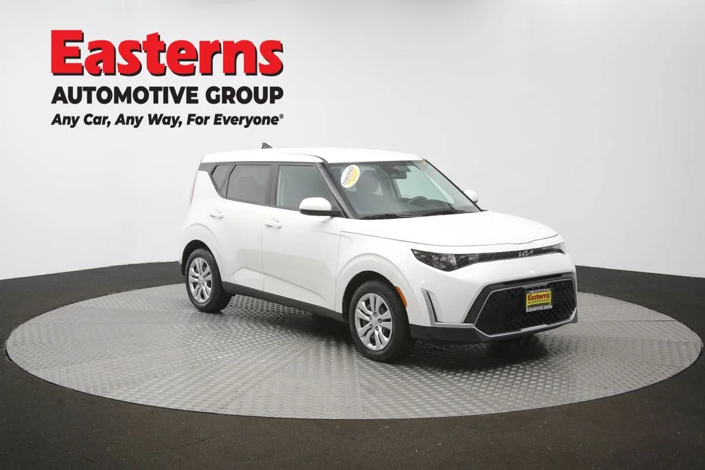 Used 2023 White Kia LX image 48