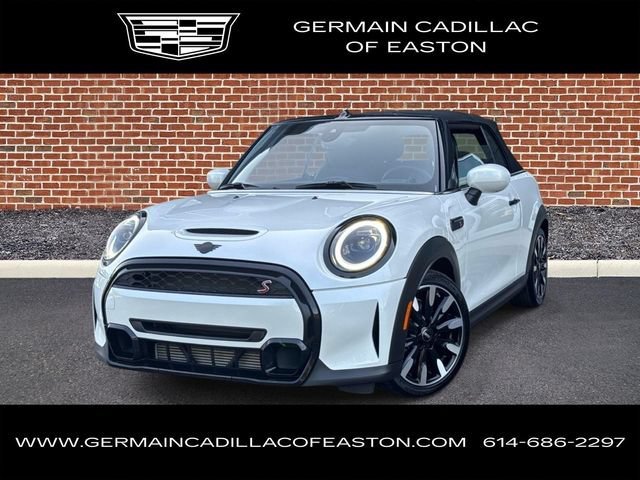 2023 MINI Convertible Cooper S's photo