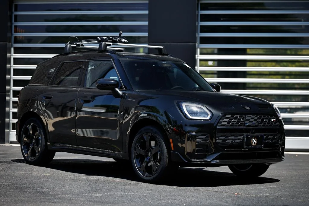2027 MINI Cooper's photo