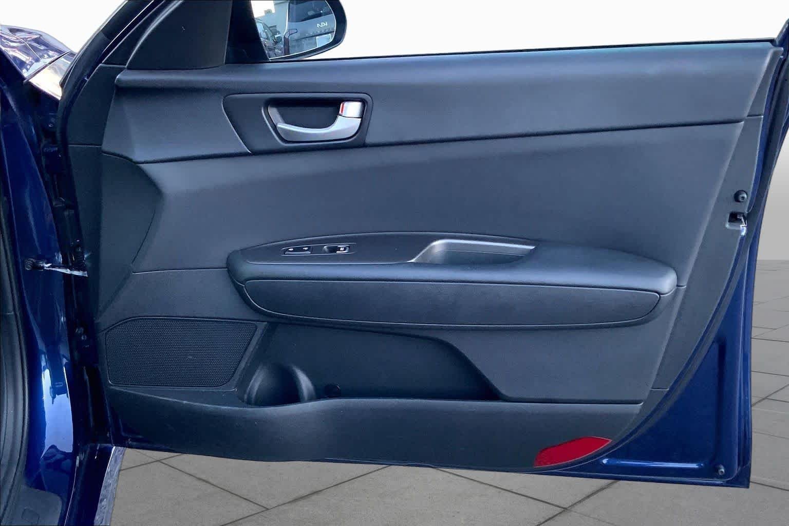 Used 2019 Horizon Blue Kia S image 20