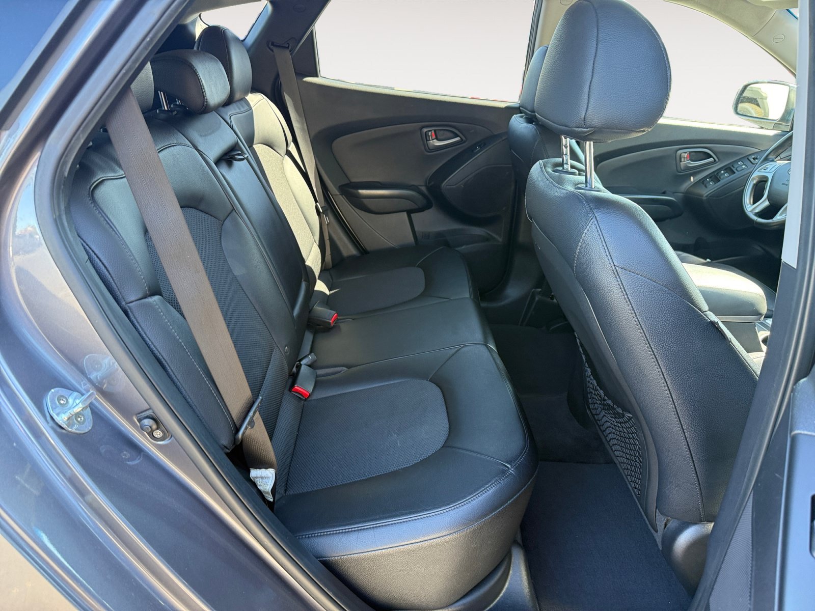 Used 2014 Shadow Hyundai SE image 18