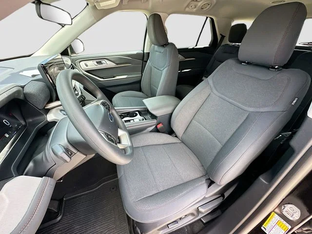 New 2026 Black Metallic Ford Active image 15