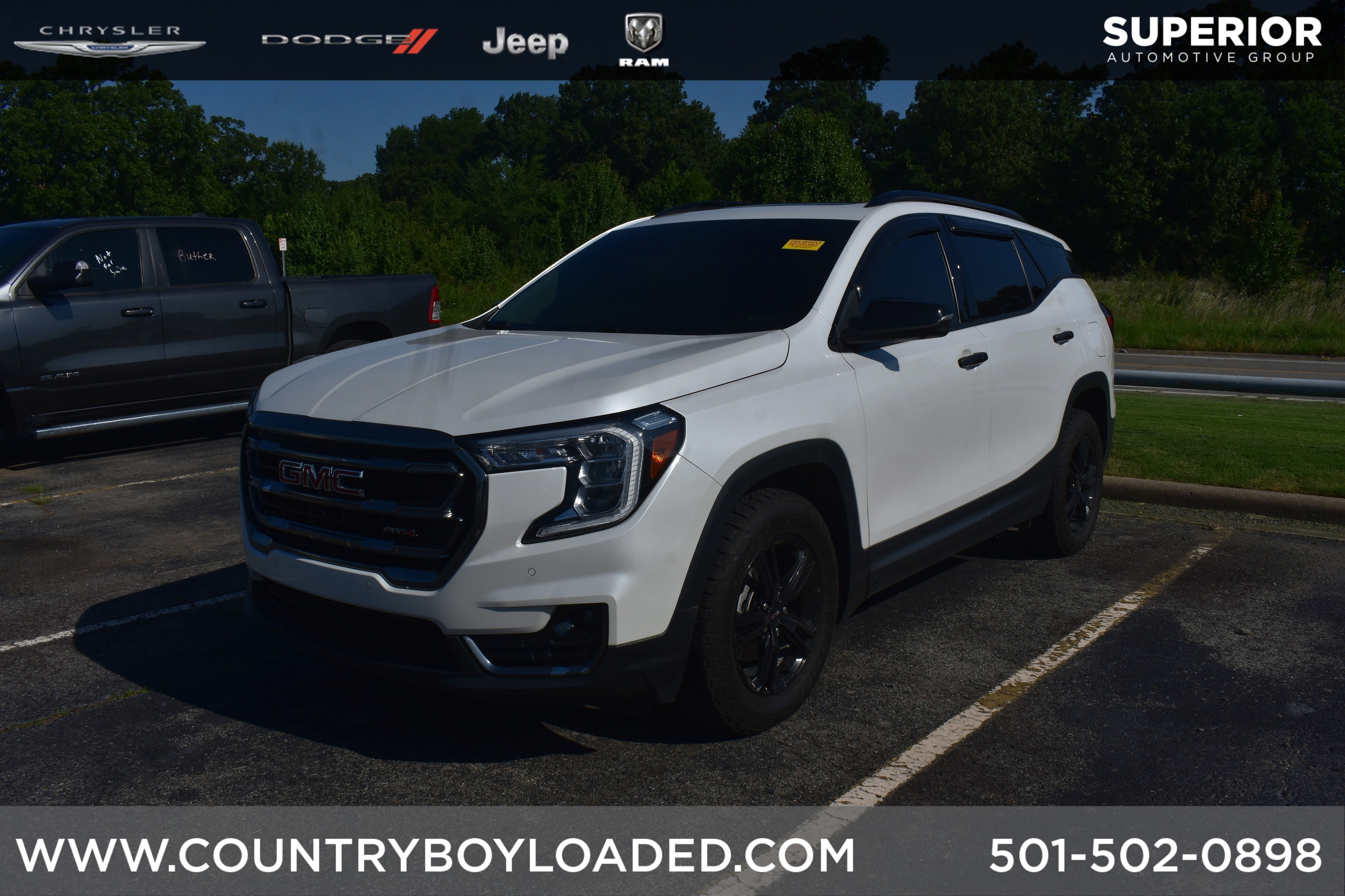 Used 2022 White Frost Tricoat GMC AT4 image 1