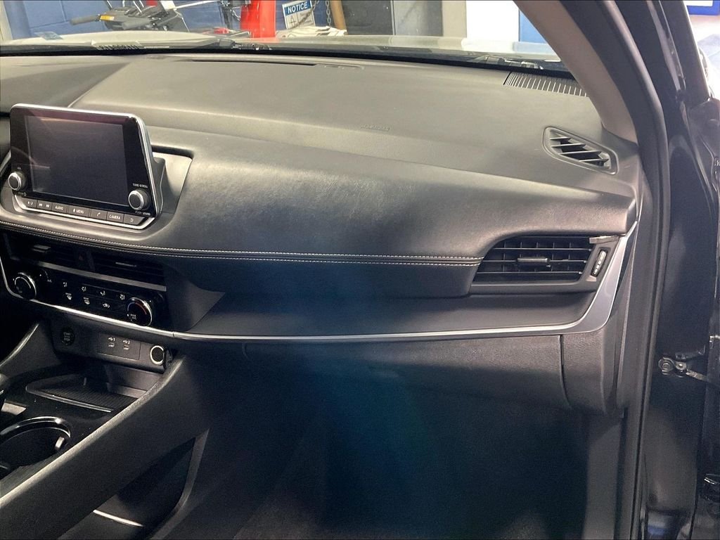 Certified Used 2024 Black Nissan S image 13