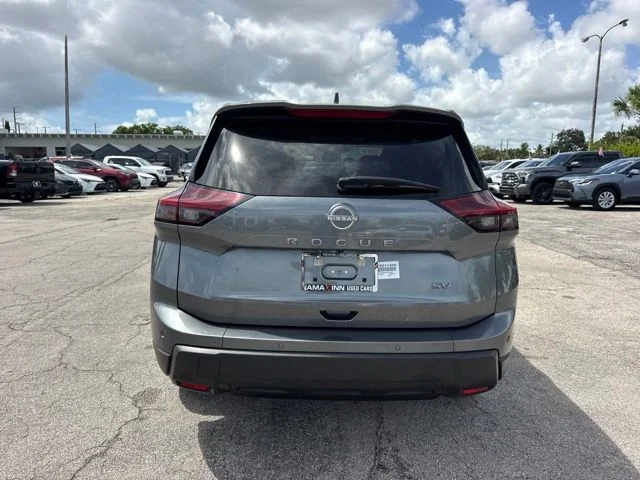 Used 2024 Gray Nissan SV image 4