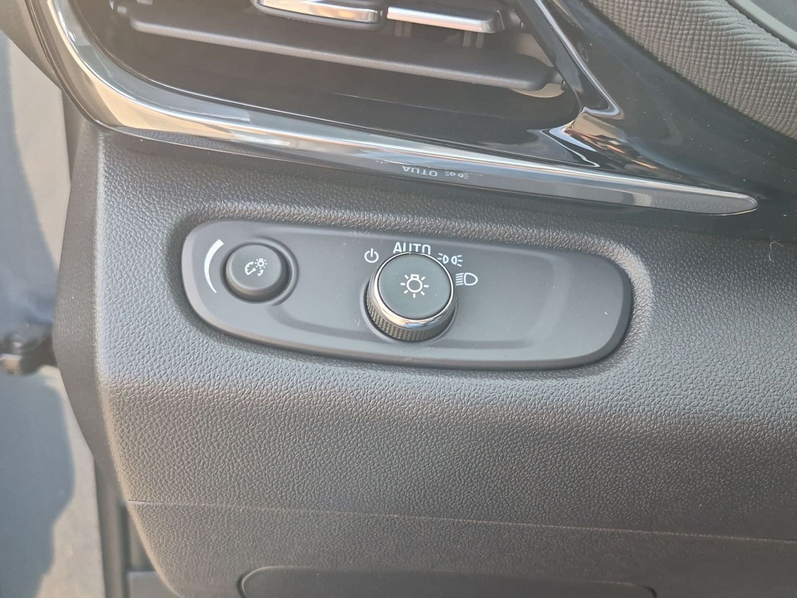 2026 Buick Envista Sport Touring - Photo 18