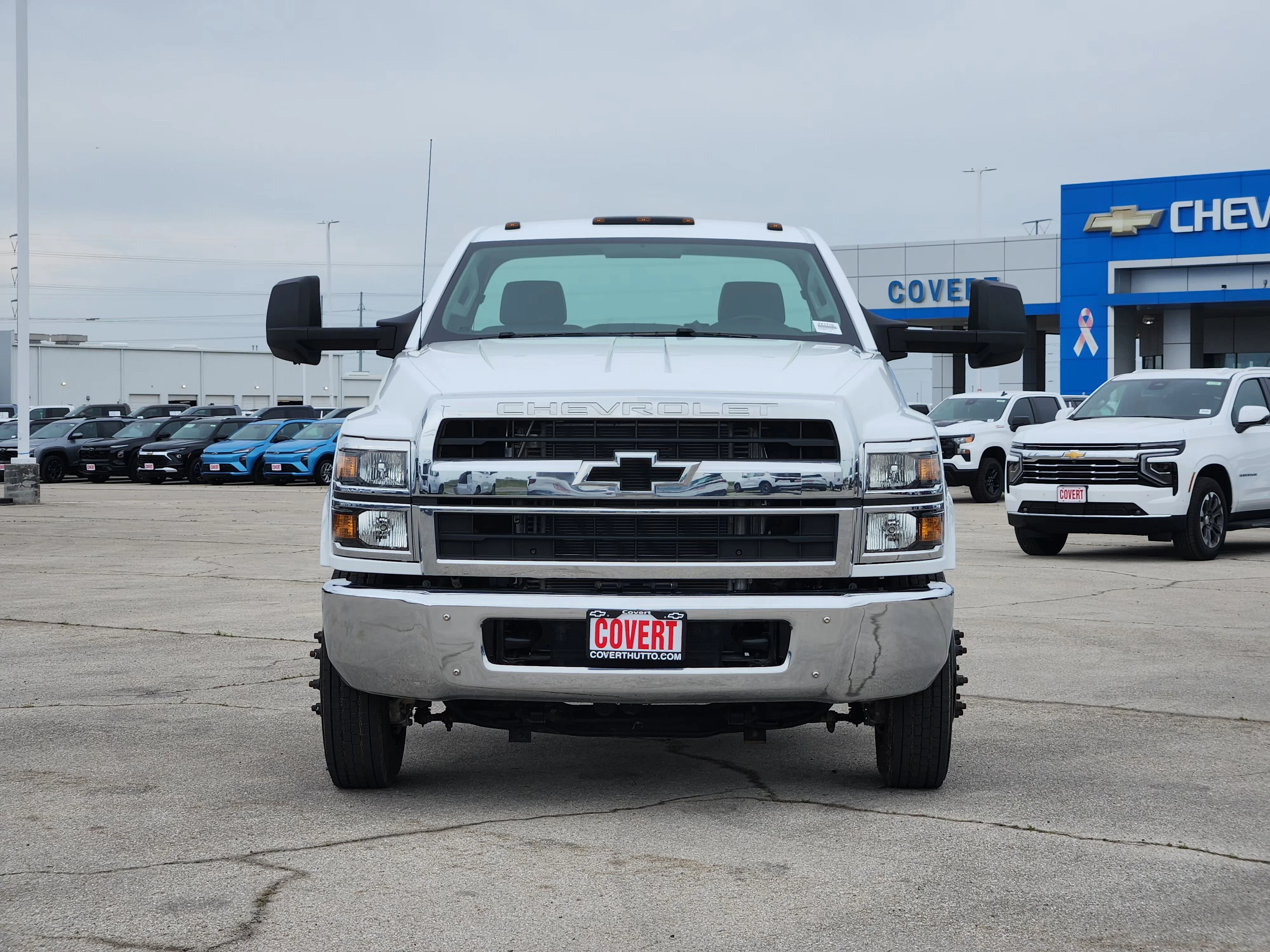 Used 2024 Summit White Chevrolet Work Truck Reg Cab Work Truck image 2