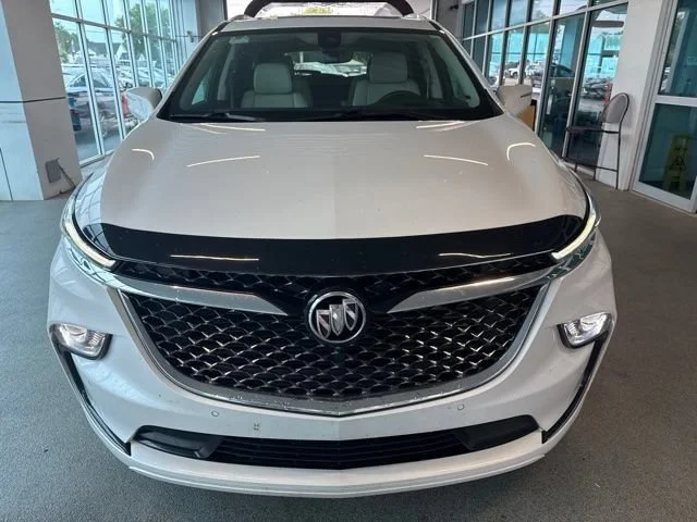 Used 2024 White Frost Tricoat Buick Avenir image 2