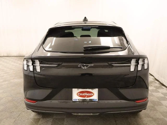 New 2026 Shadow Black Ford Select image 1