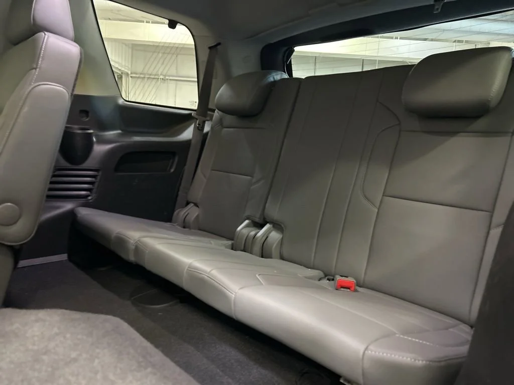 Used 2019 SHADOW GRAY METALLIC Chevrolet LT image 30