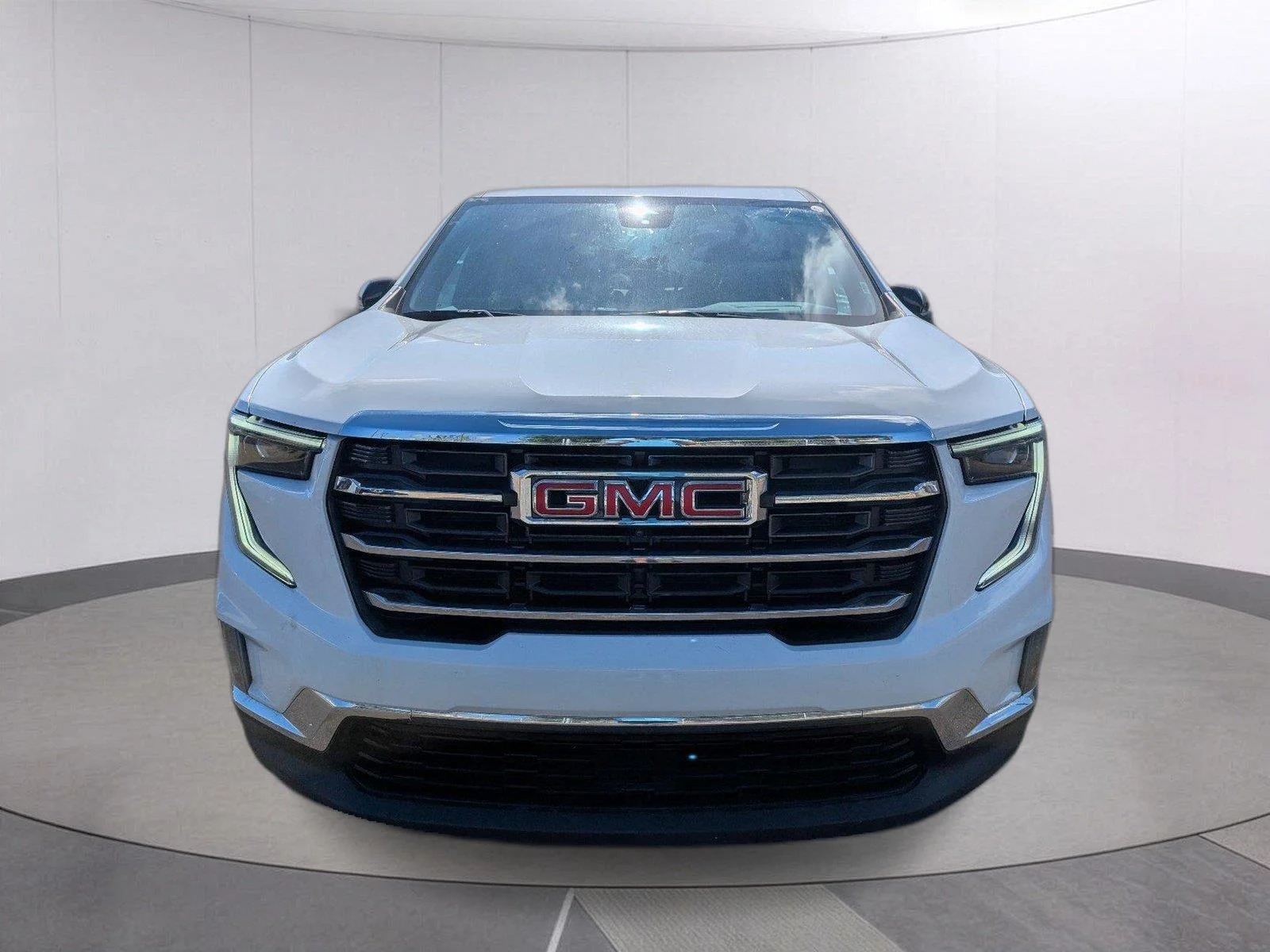 Used 2026 Summit White GMC Elevation image 10