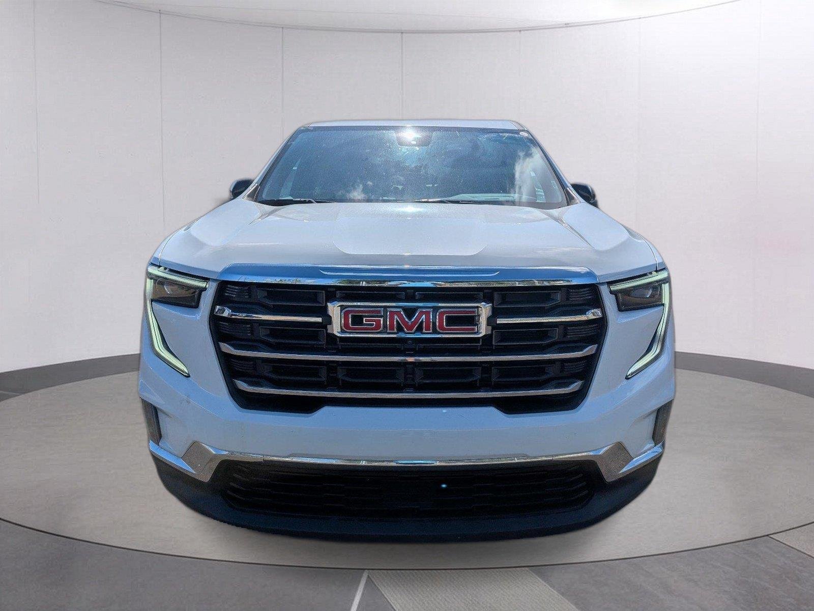 Used 2026 Summit White GMC Elevation image 10