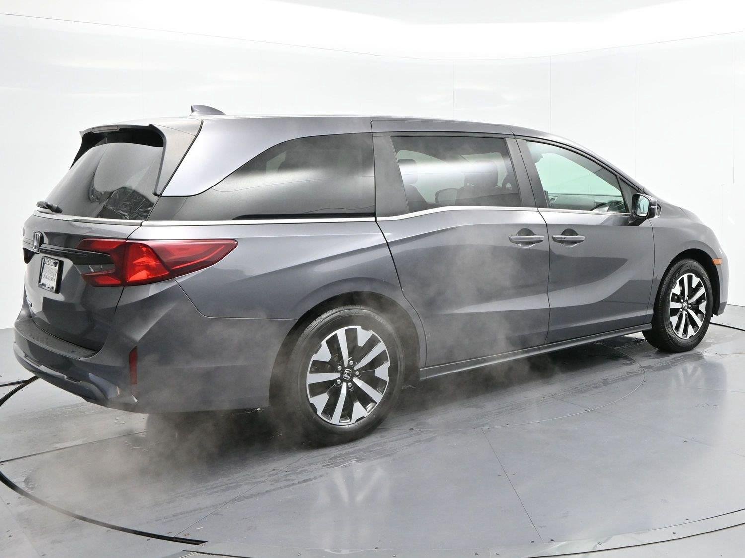 Used 2025  Honda EX-L image 7