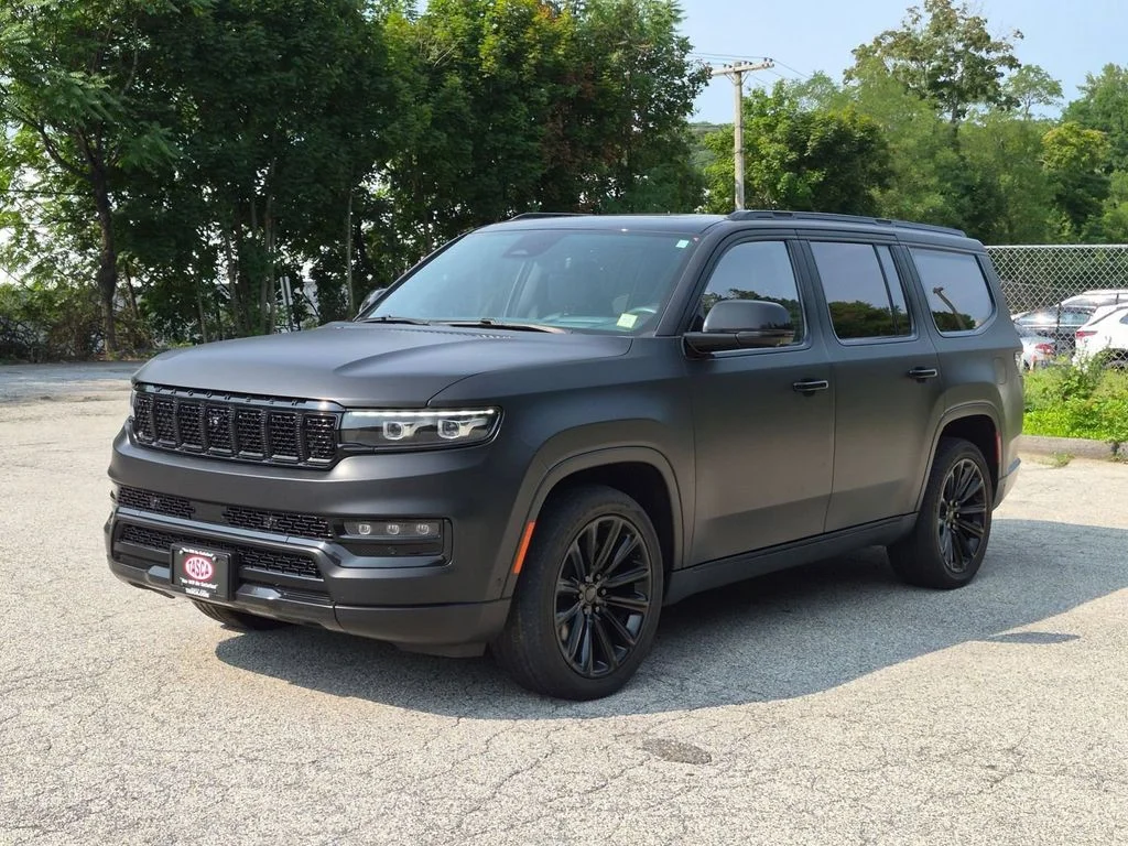 Used 2022 Black Jeep Series II image 11
