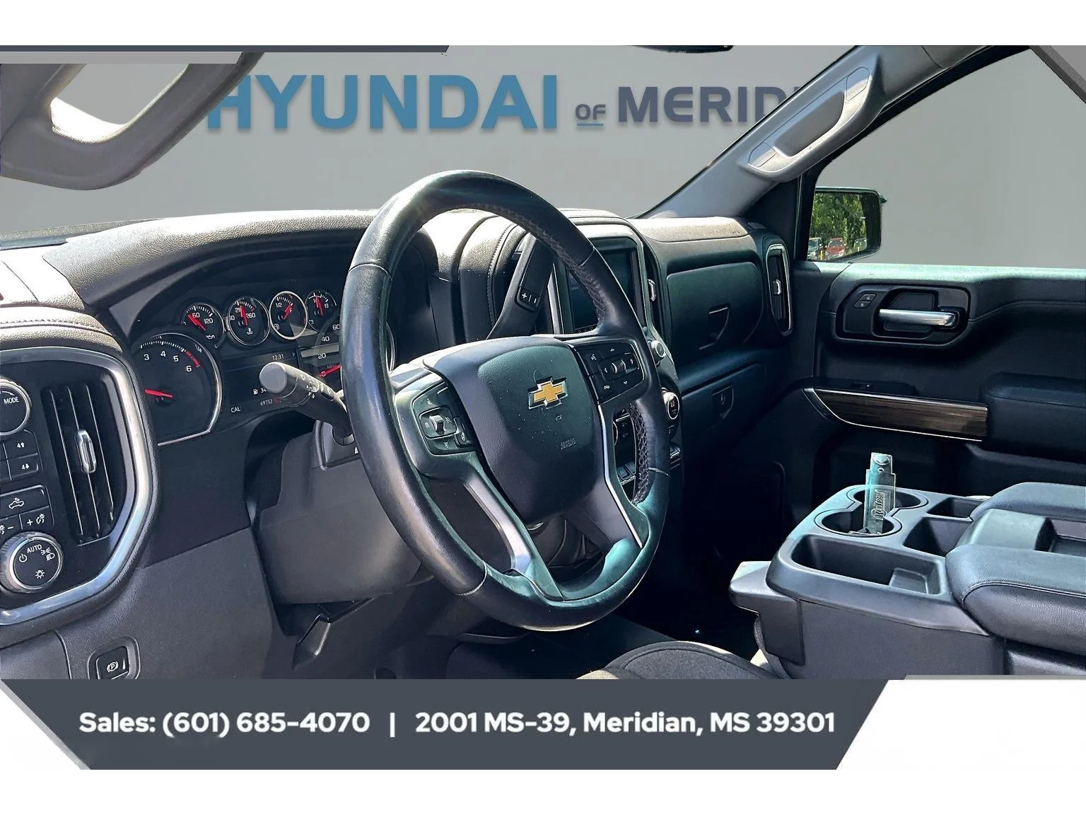 Used 2021 MOSAIC BLACK METALLIC Chevrolet LT image 12