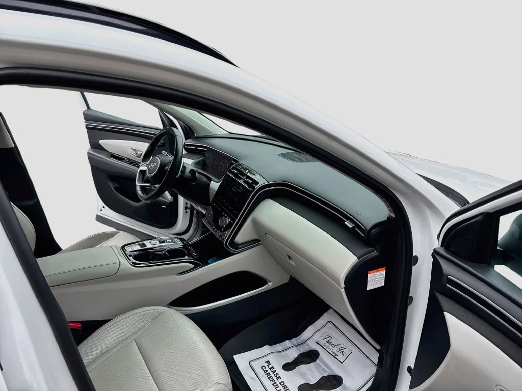 Used 2022 Quartz Hyundai Limited image 33