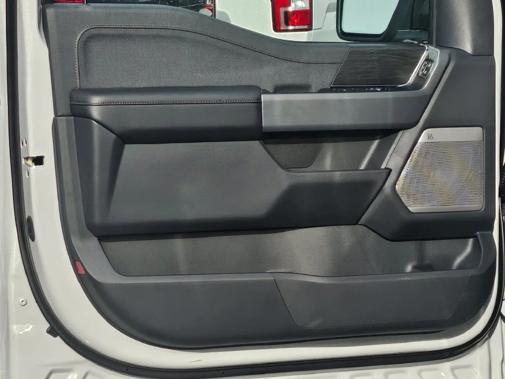 New 2026 Avalanche Ford Lariat® image 32