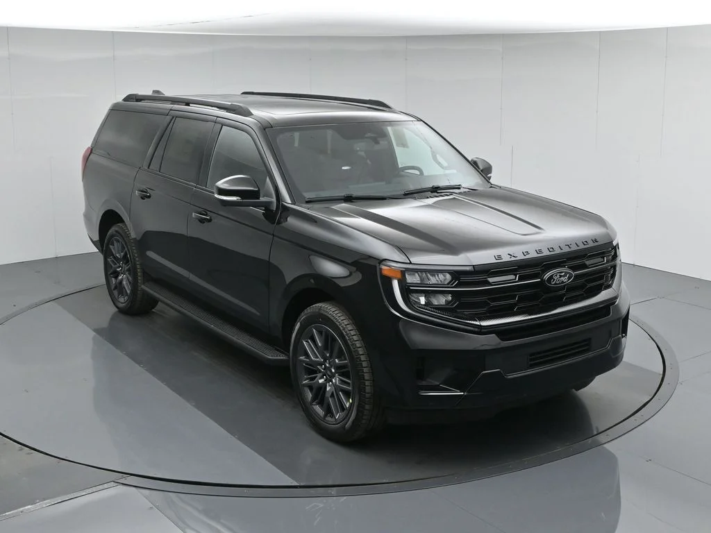 New 2026 Black Ford Platinum image 40