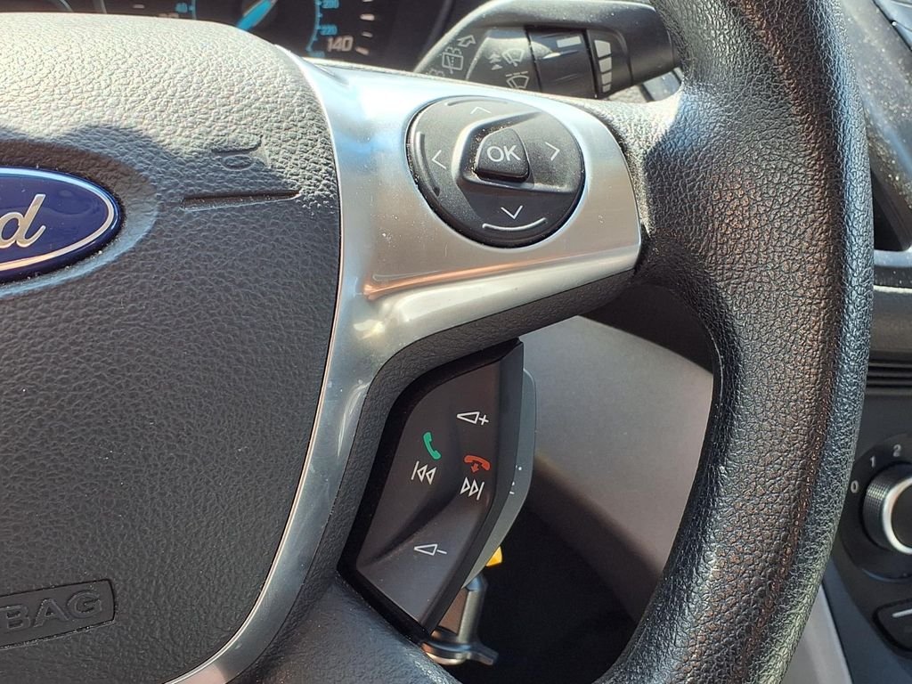 Used 2014 Blue Ford SE image 22