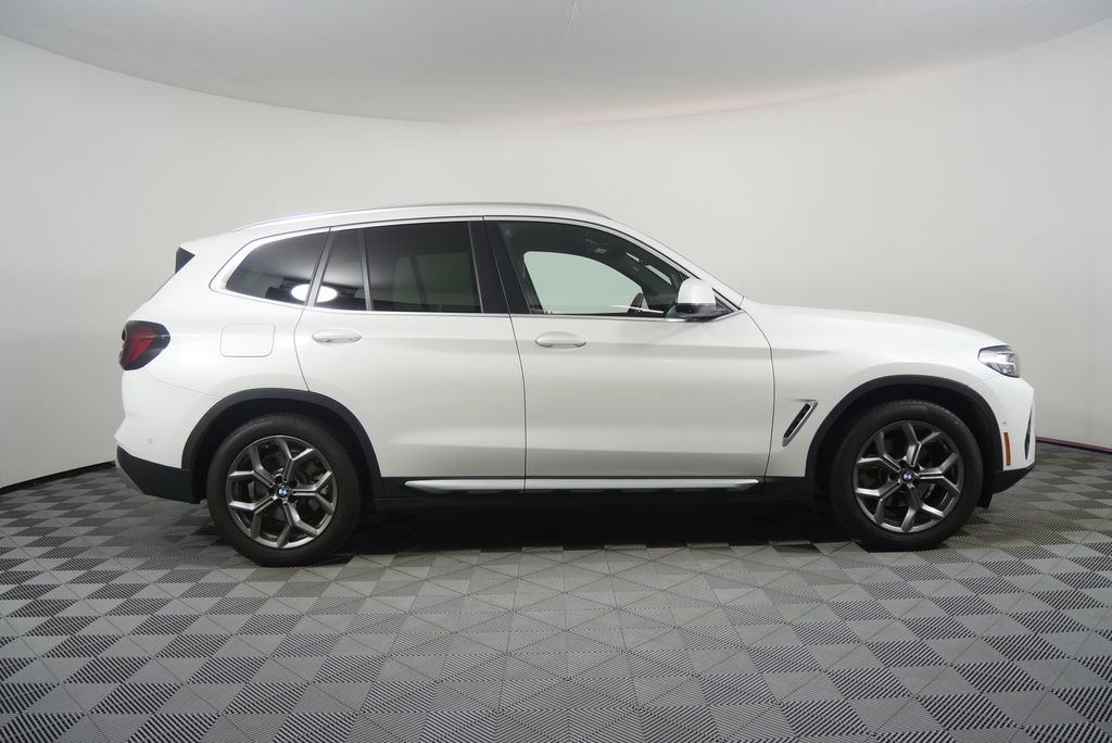 Certified Used 2024 Mineral White Metallic BMW sDrive30i image 2
