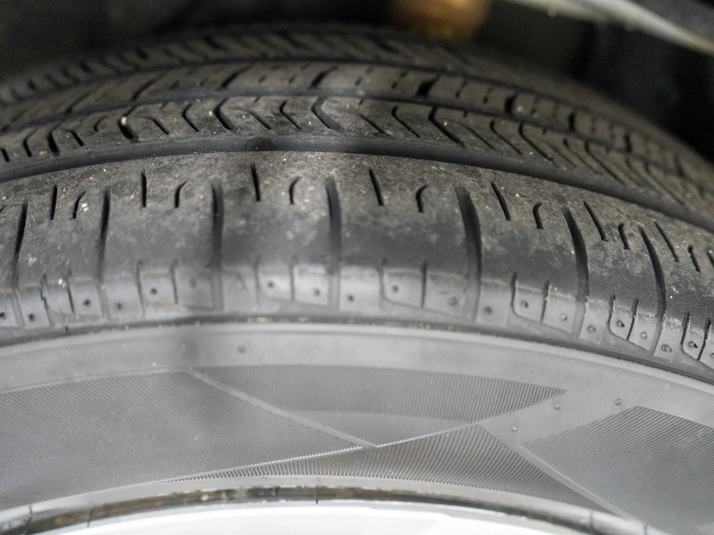 Used 2007 Blue Toyota LE image 24