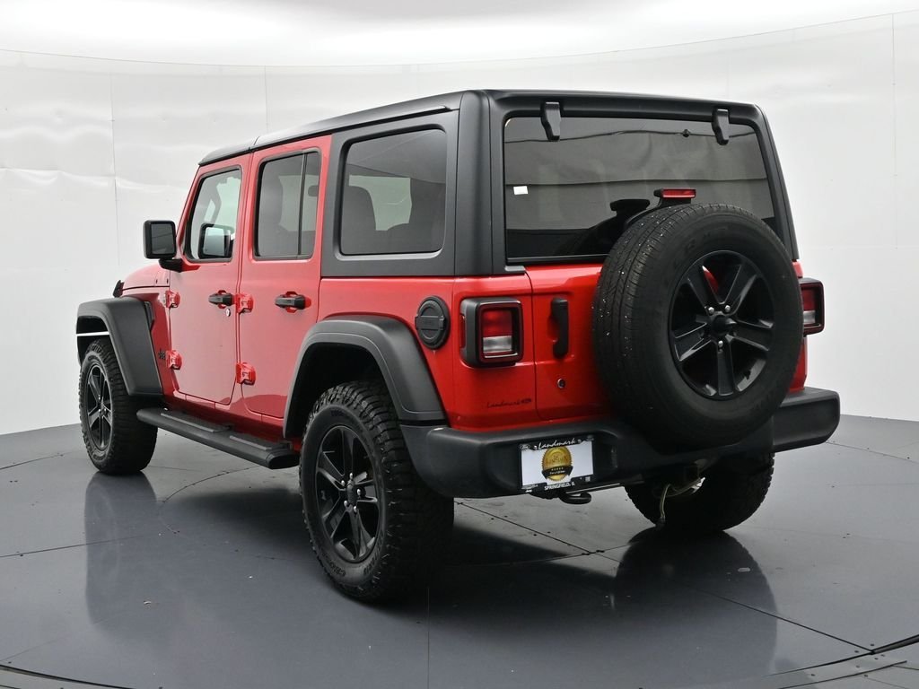 Used 2019 Red Jeep Unlimited Sport Altitude image 8