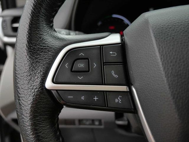 Certified Used 2022 WIND CHILL PEARL Toyota  image 28