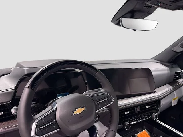 2025 Chevrolet Suburban Premier - Photo 12