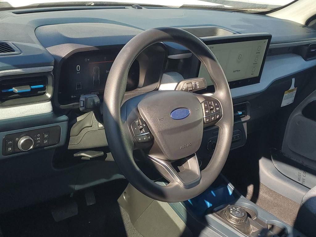New 2026 Oxford White Ford XLT image 3