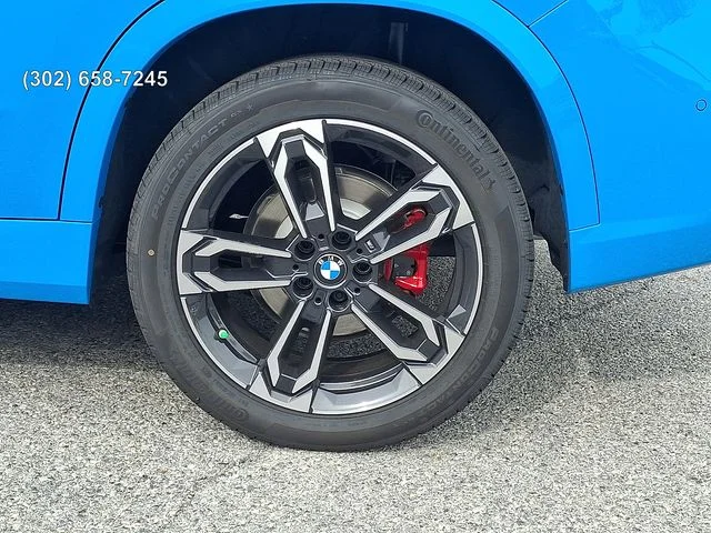 New 2026 Daytona Beach Blue BMW xDrive28i image 8